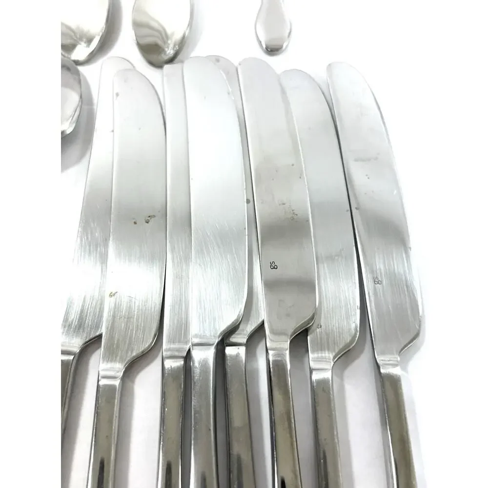 40 Pc Gourmet Settings 18/10 Stainless Steel Flatware Set Modern Pattern